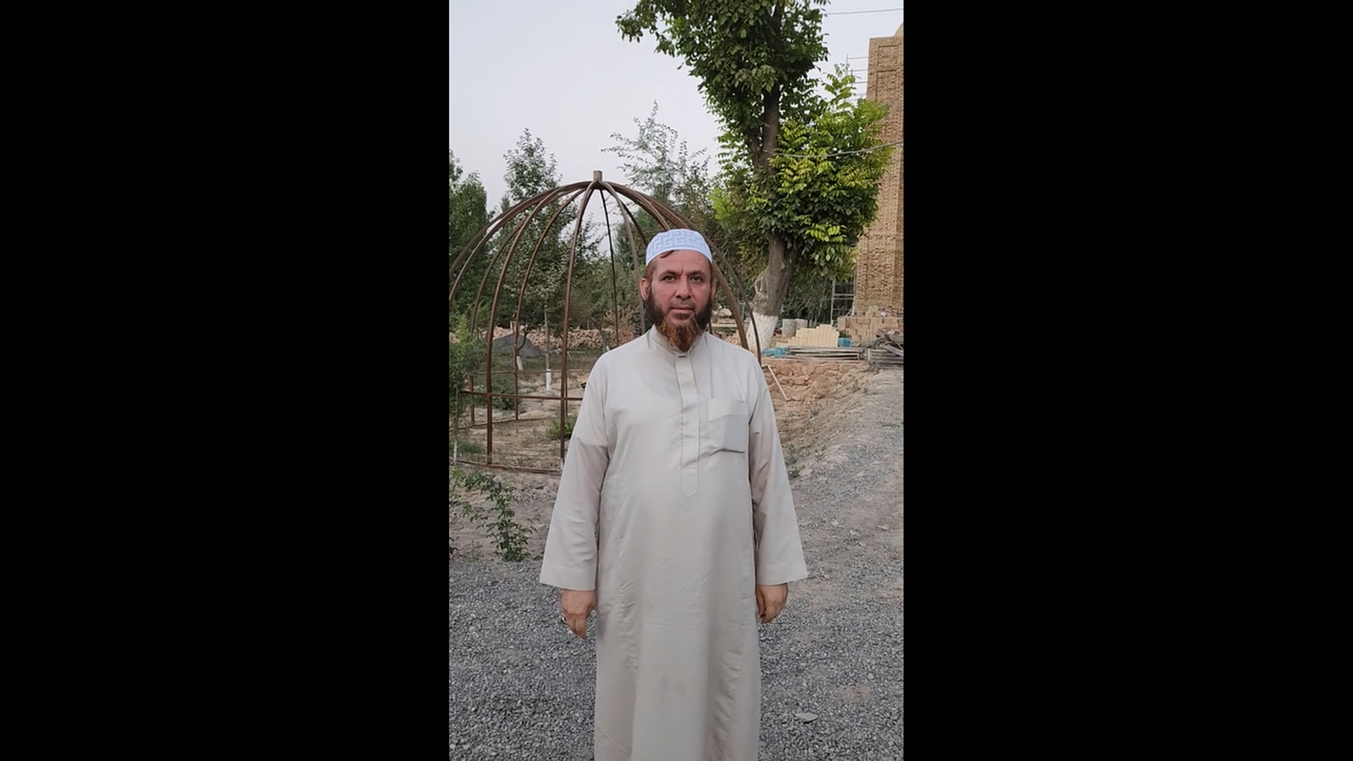 قصة المجاهد الكبير قتيبة بن مسلم الباهلي فاتح آسيا الوسطى عند ضريحه